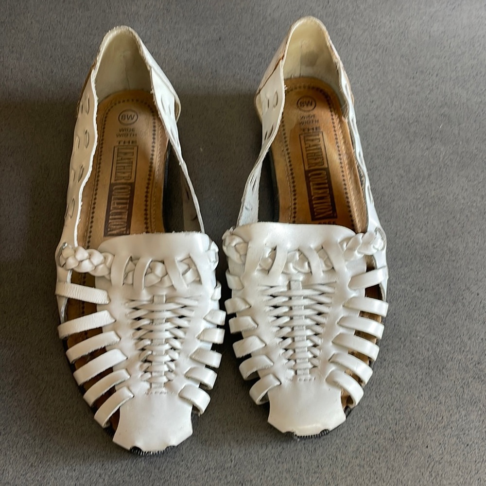 White genuine leather made in Brazil flat shoes